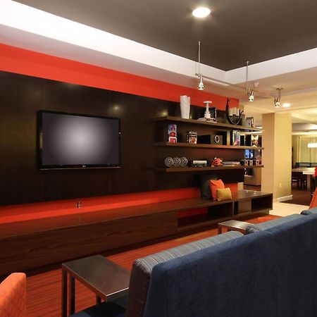 Courtyard By Marriott Palmdale Hotel Buitenkant foto