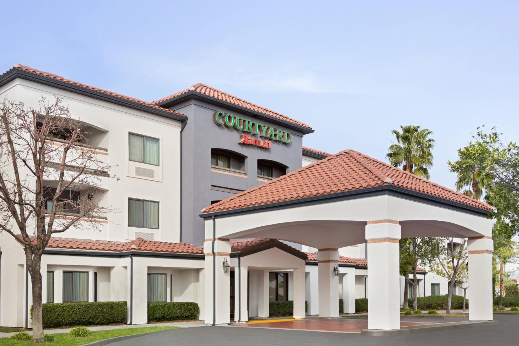 Courtyard By Marriott Palmdale Hotel Buitenkant foto